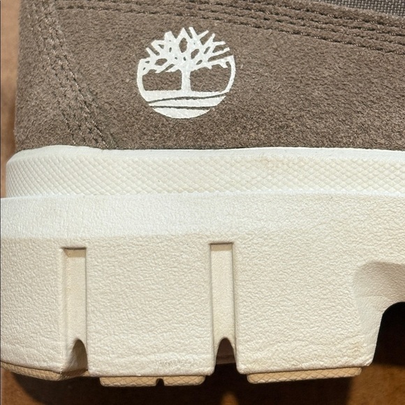 Timberland Women Greyfield Mid Lace-Up Boots with white chunky sole COLOR TAUPE - Picture 4 of 5